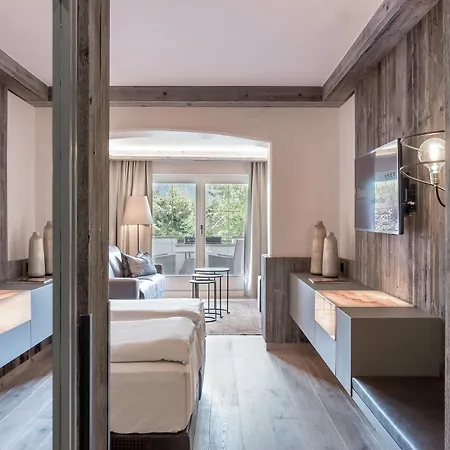 Hotel & Laerchenhof Seefeld in Tirol