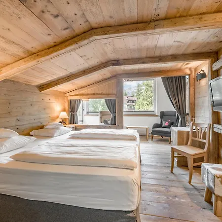 Hotel & Laerchenhof 4*
