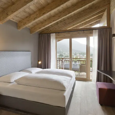 & Laerchenhof Otel Seefeld in Tirol