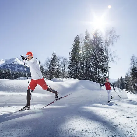 Hotel & Laerchenhof Seefeld in Tirol