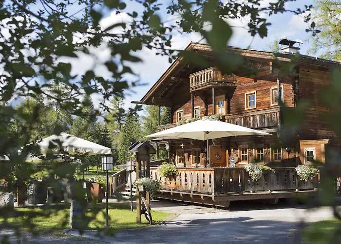 & Laerchenhof Hotel Seefeld w Tirolu