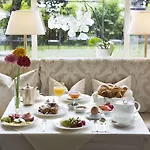 Hotel & Laerchenhof Seefeld in Tirol